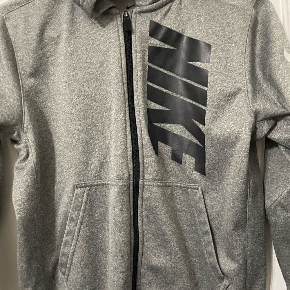 Nike full zip jacket  - Picture 2 of 6